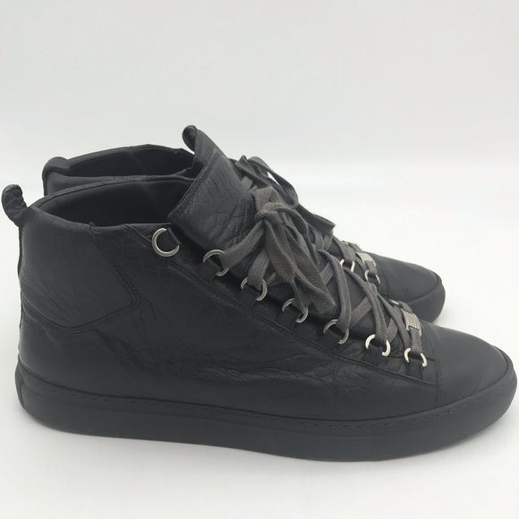 Balenciaga Other - Balenciaga Leather Arena Low Top Sneakers
